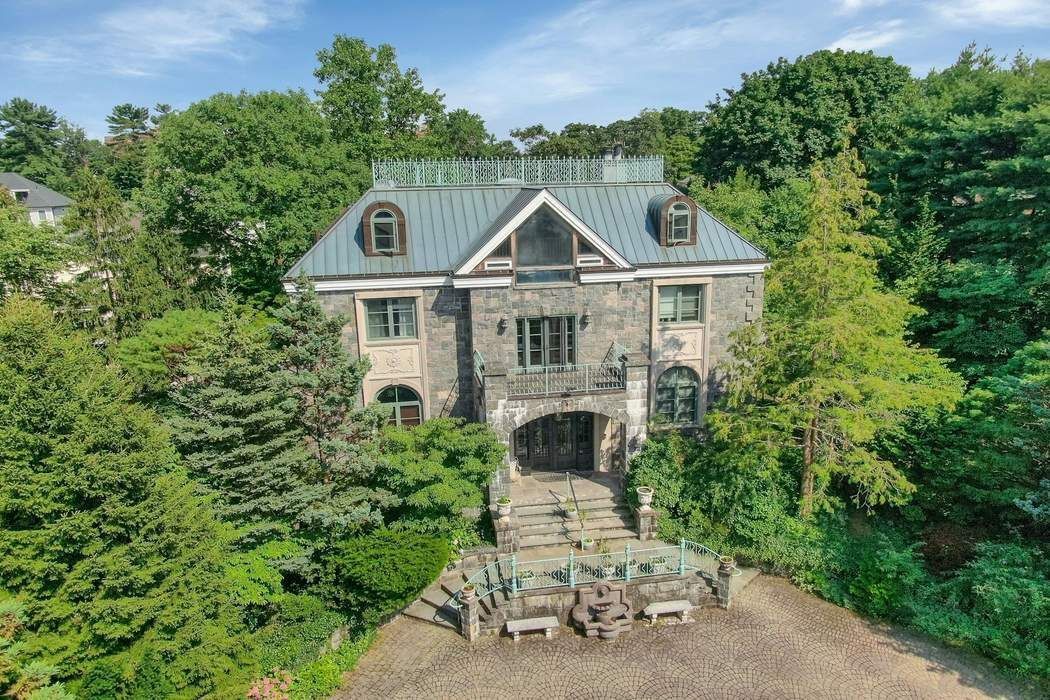5440 Independence Avenue Riverdale Bronx NY 10471