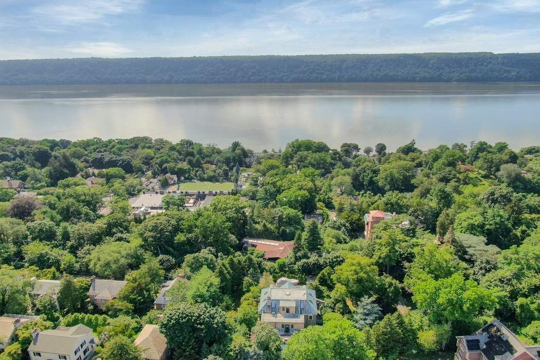 5440 Independence Avenue Riverdale Bronx NY 10471