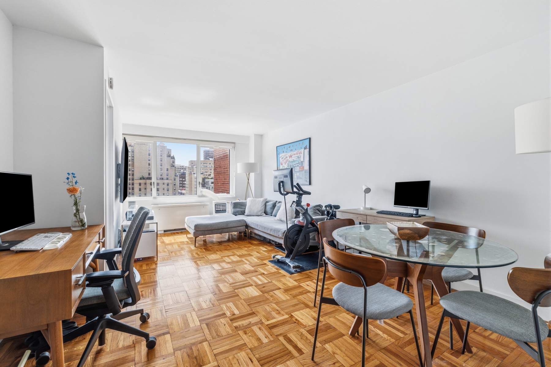 201 East 25th Street 14K Kips Bay New York NY 10010