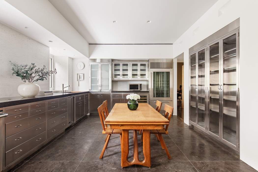 950 Fifth Avenue 3/4 Upper East Side New York NY 10075