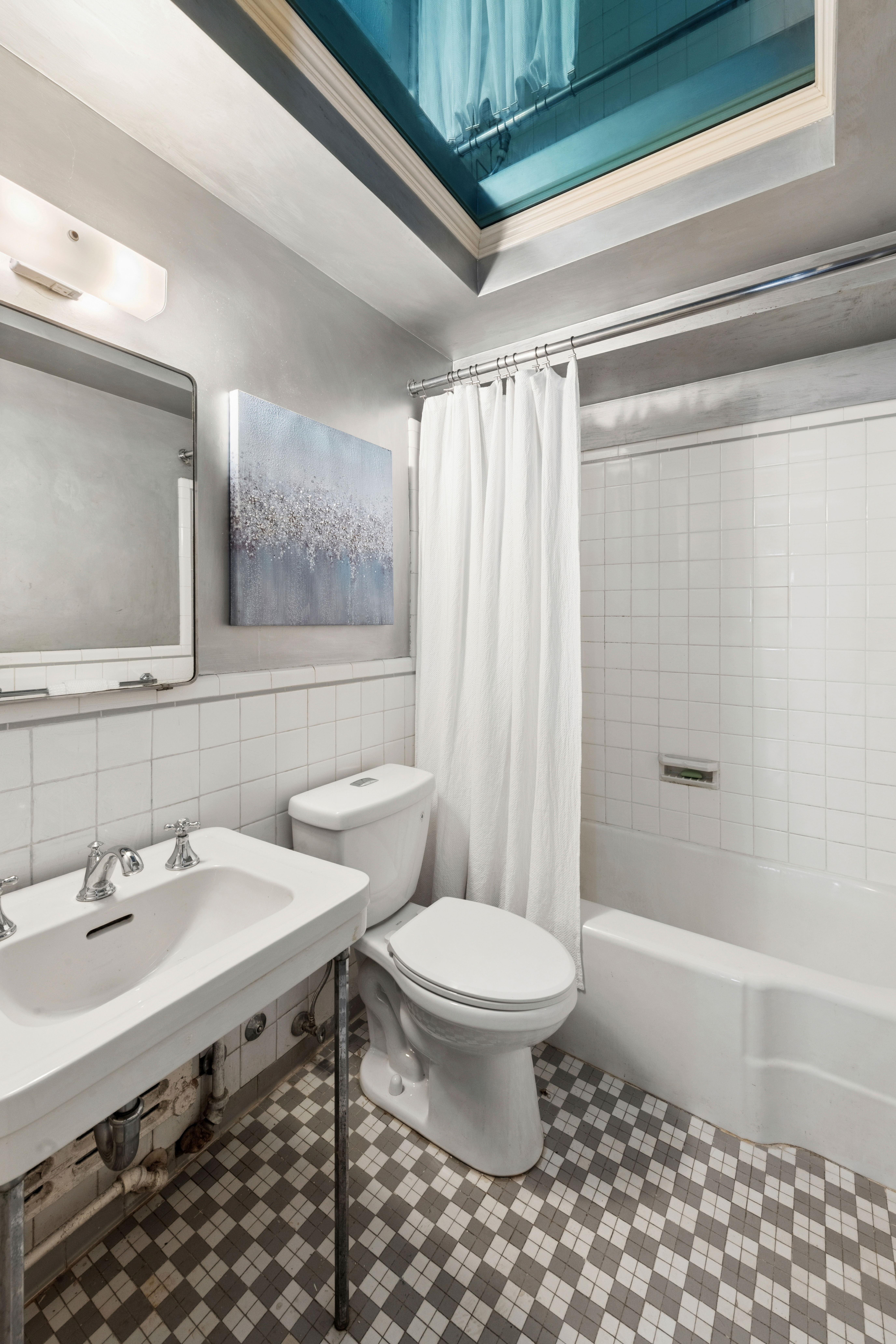 220 Madison Avenue 11/12K Murray Hill New York NY 10016