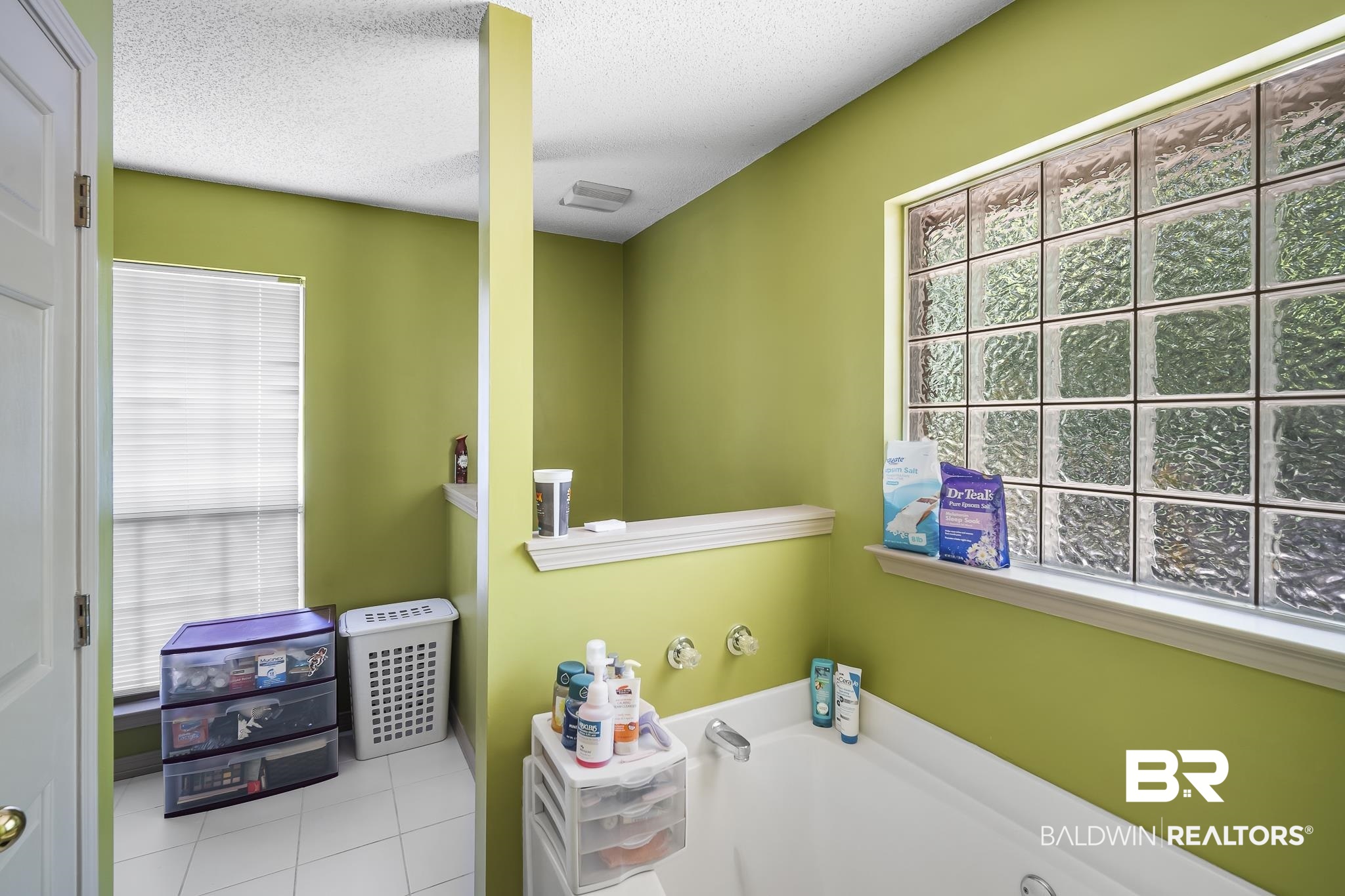 397110 | Photo 10
