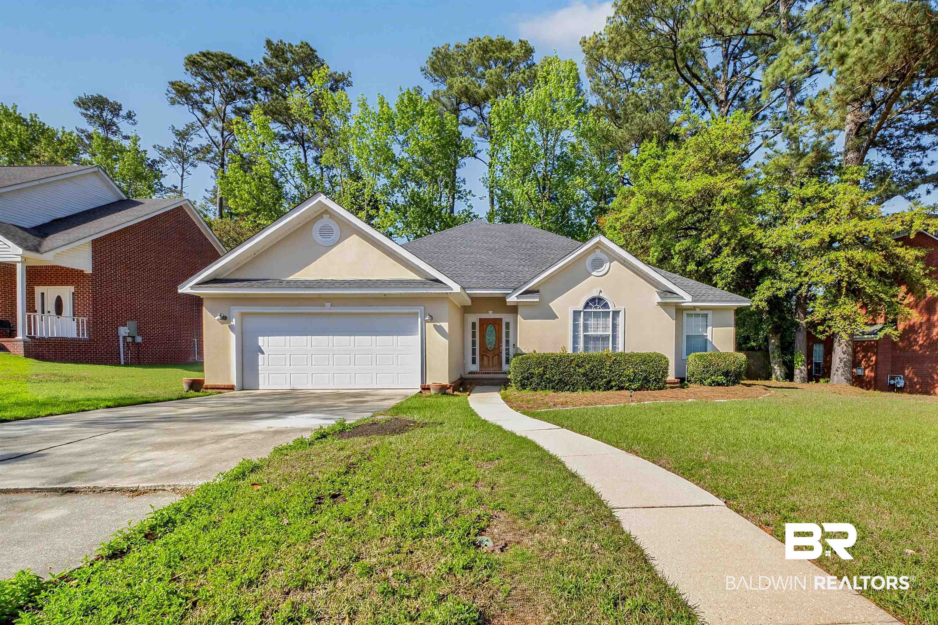 Daphne High School - Homes For Sale