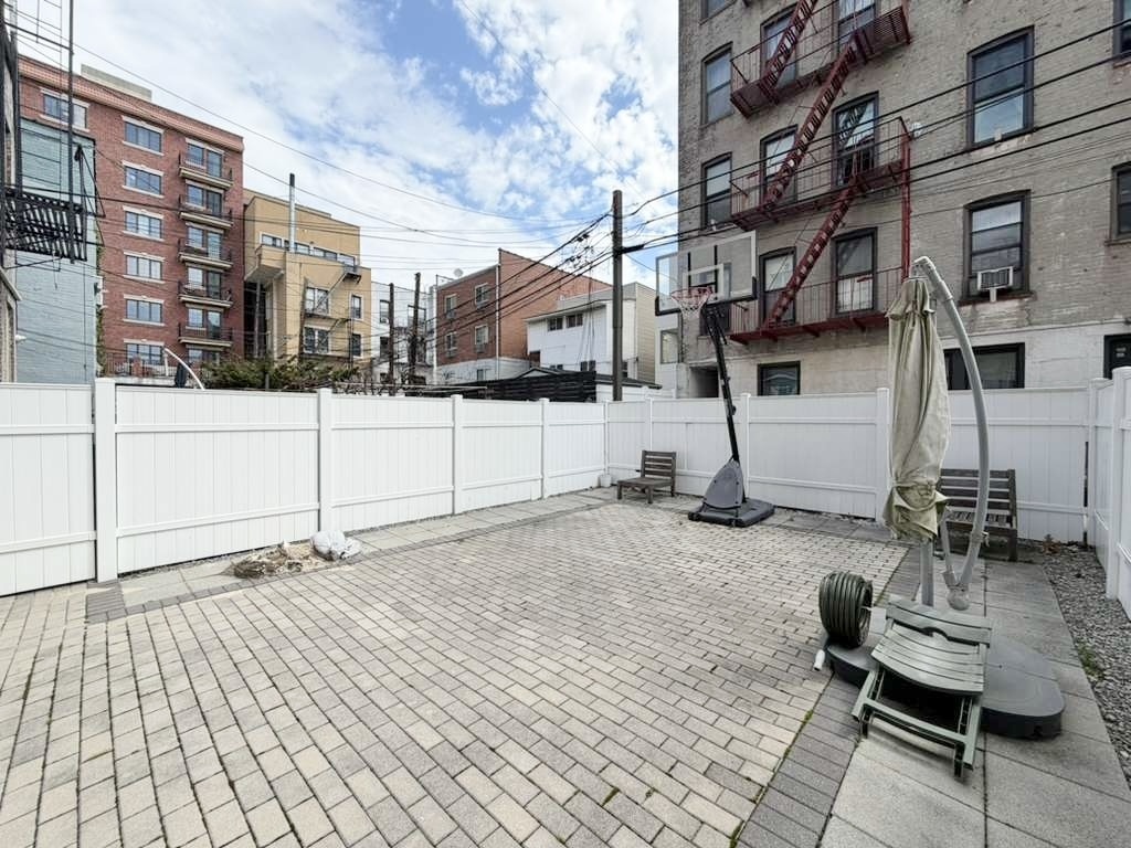 28-19 36th Street 1 Astoria Queens NY 11103