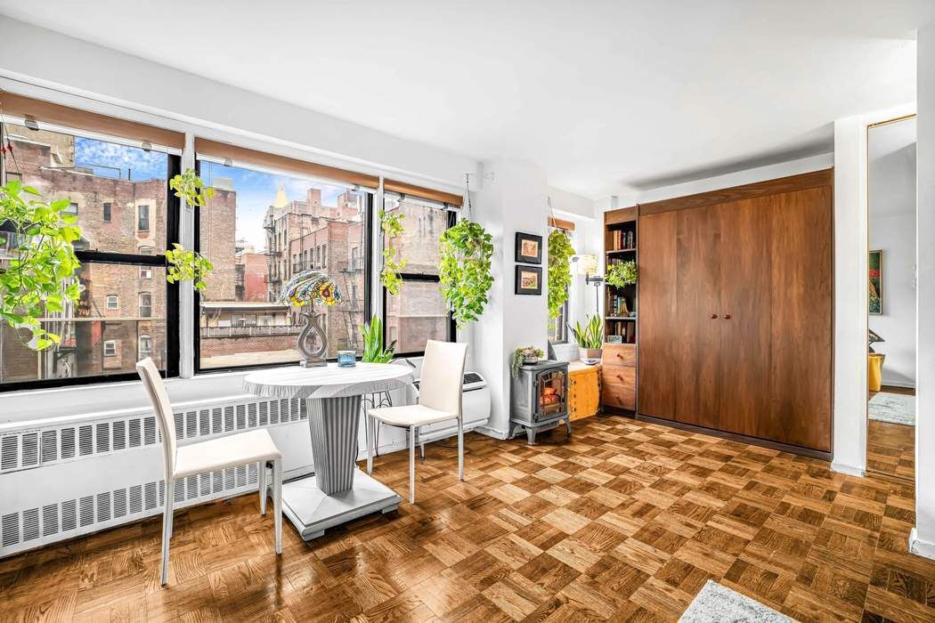 245 East 24th Street 6B Kips Bay New York NY 10010