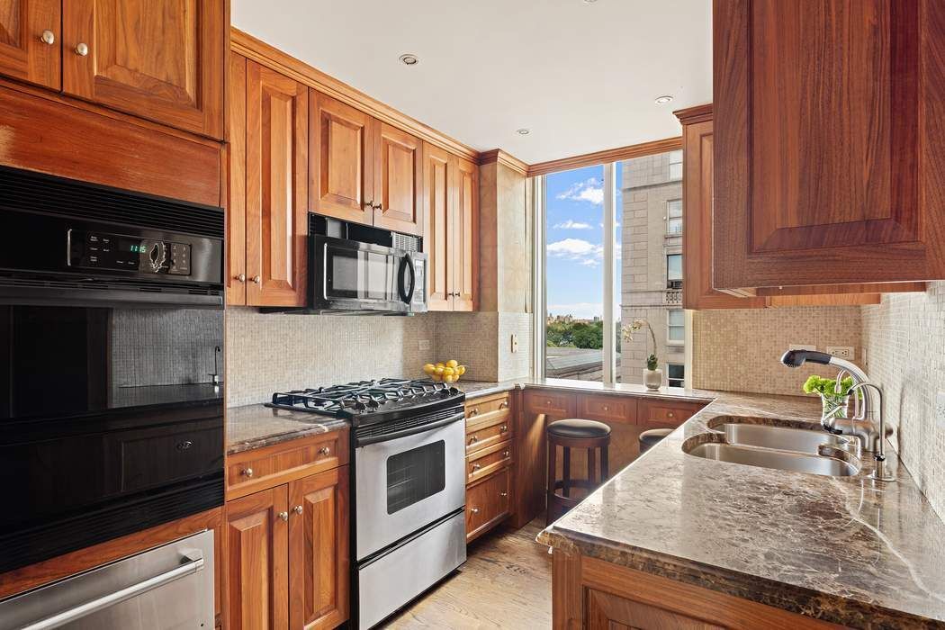 1001 Fifth Avenue 14AD Upper East Side New York NY 10028