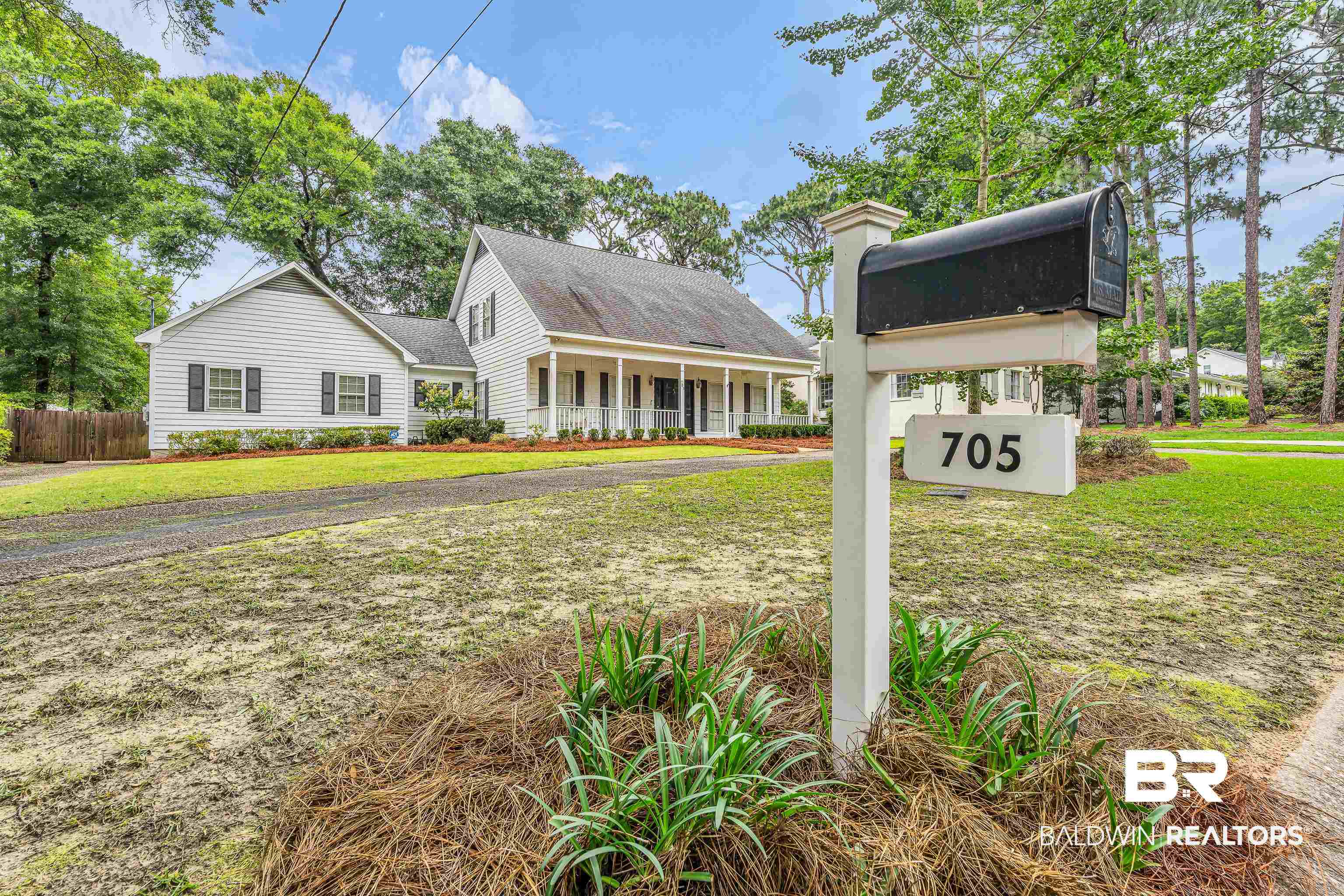 Fairhope: Where Southern Charm Meets Waterfront Living