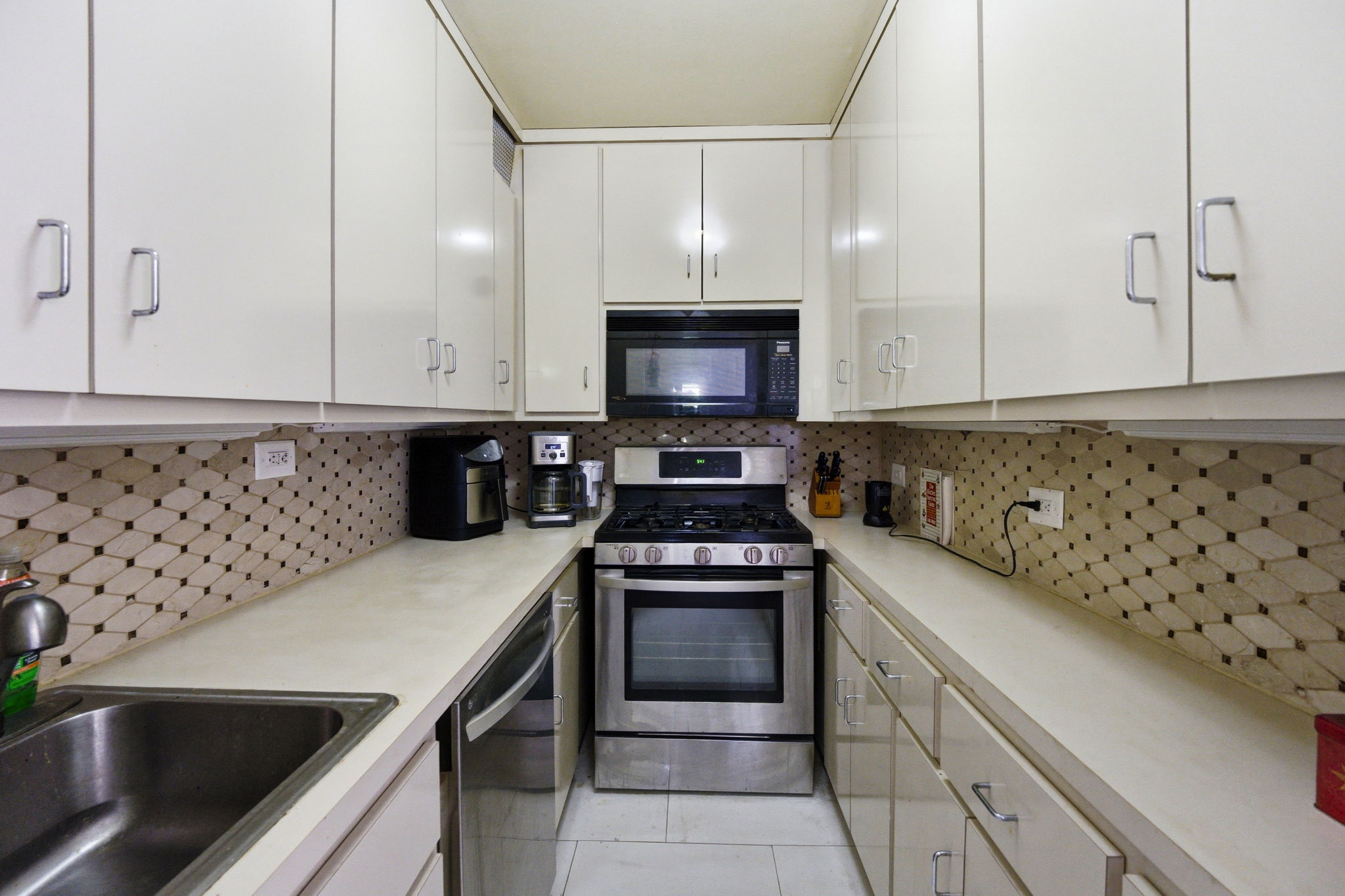 300 East 33rd Street Kips Bay New York NY 10016