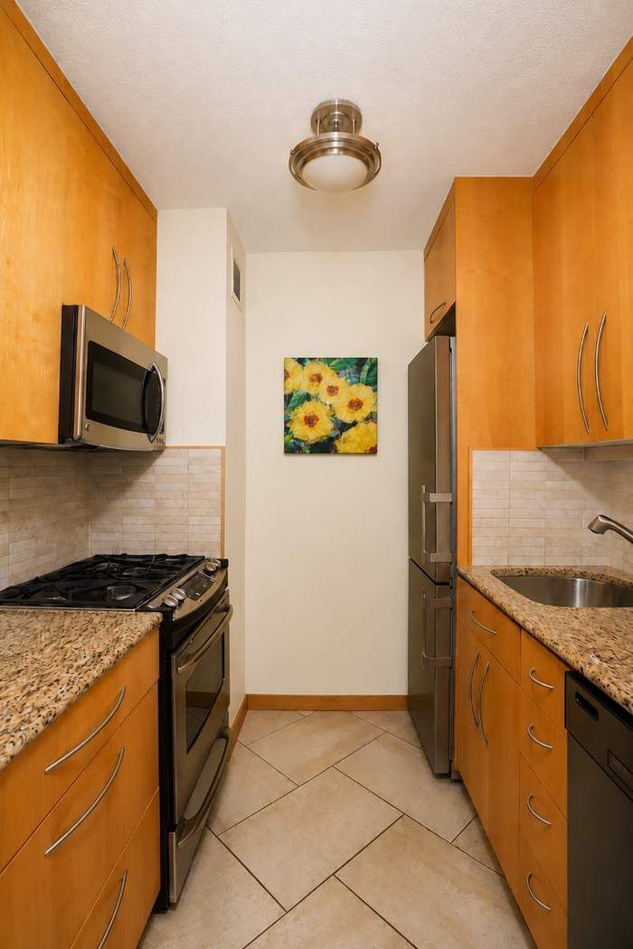 44 West 62nd Street 12E Lincoln Square New York NY 10023