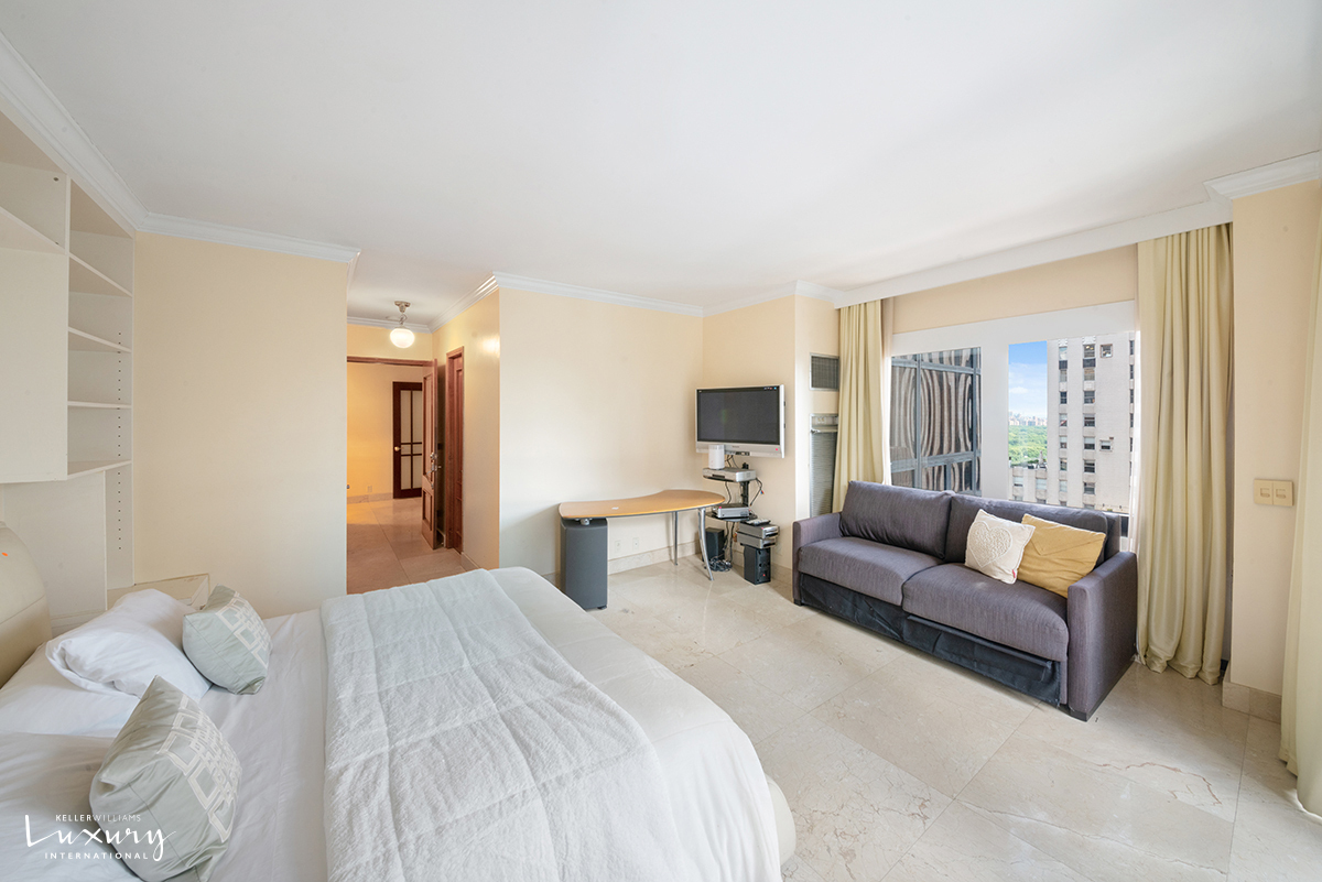 721 Fifth Avenue 36DE Midtown East New York NY 10022