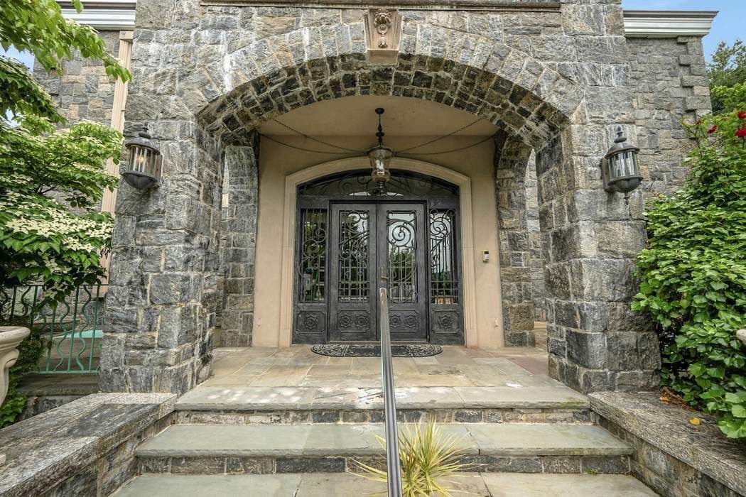 5440 Independence Avenue Riverdale Bronx NY 10471