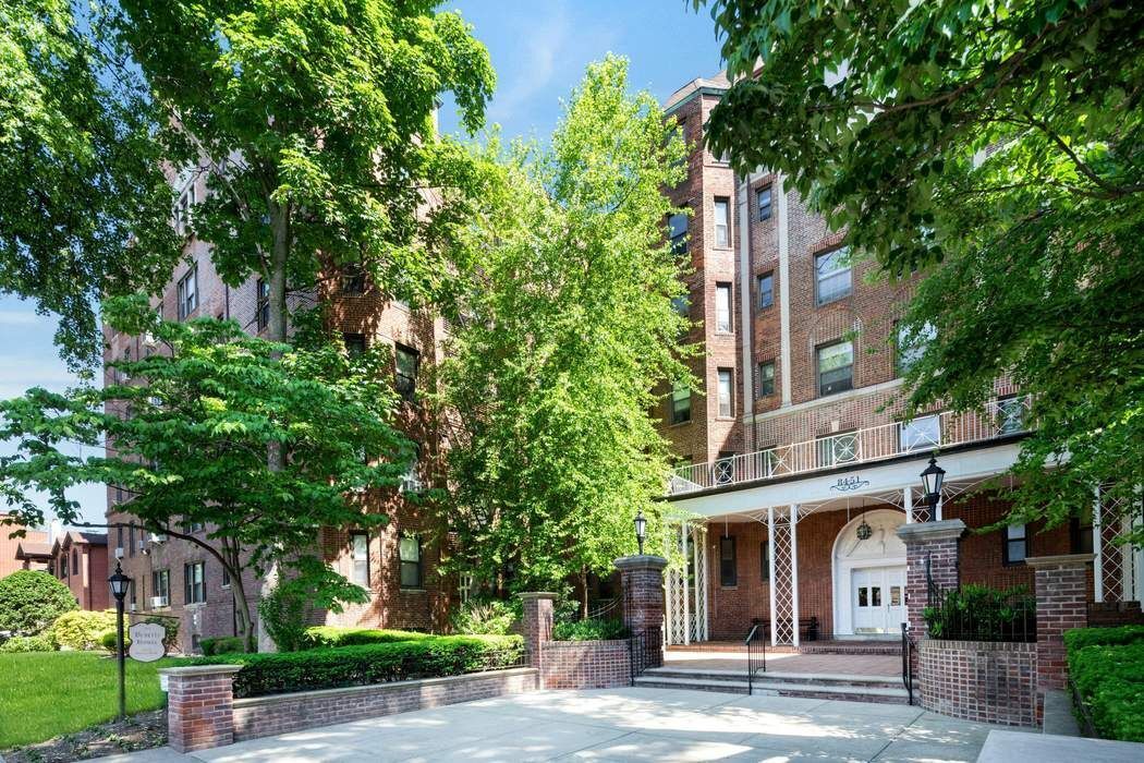 84-51 Beverly Road 1A Kew Gardens Queens NY 11415