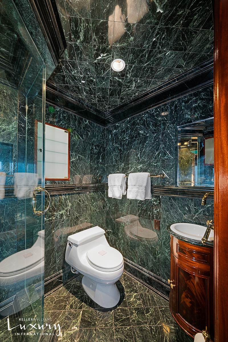 721 Fifth Avenue Midtown East New York NY 10022