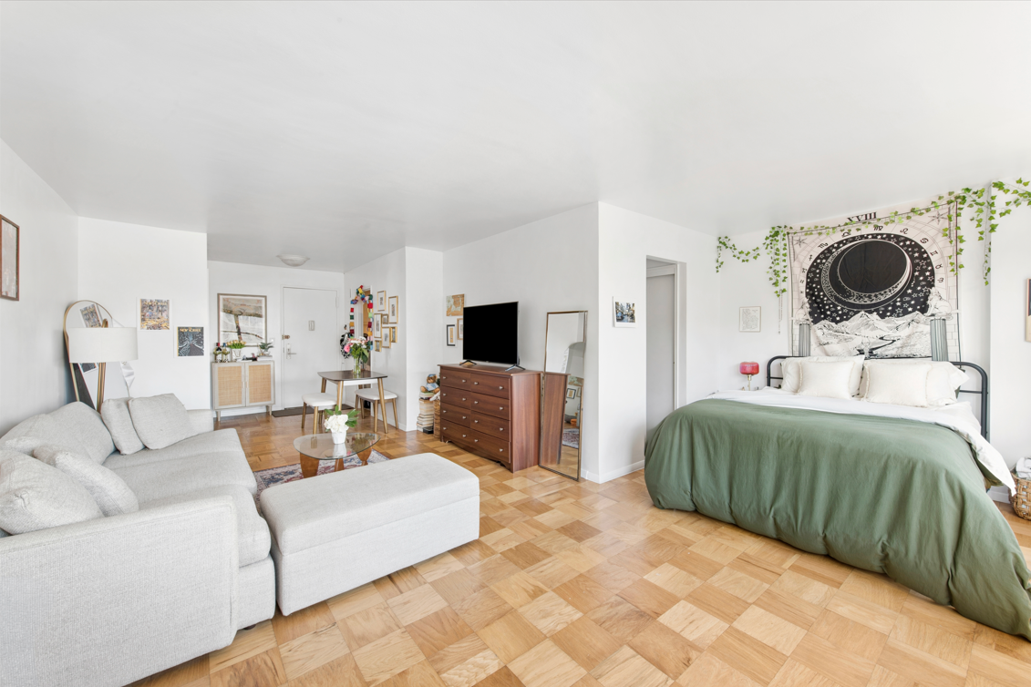 205 West End Avenue Lincoln Square New York NY 10023