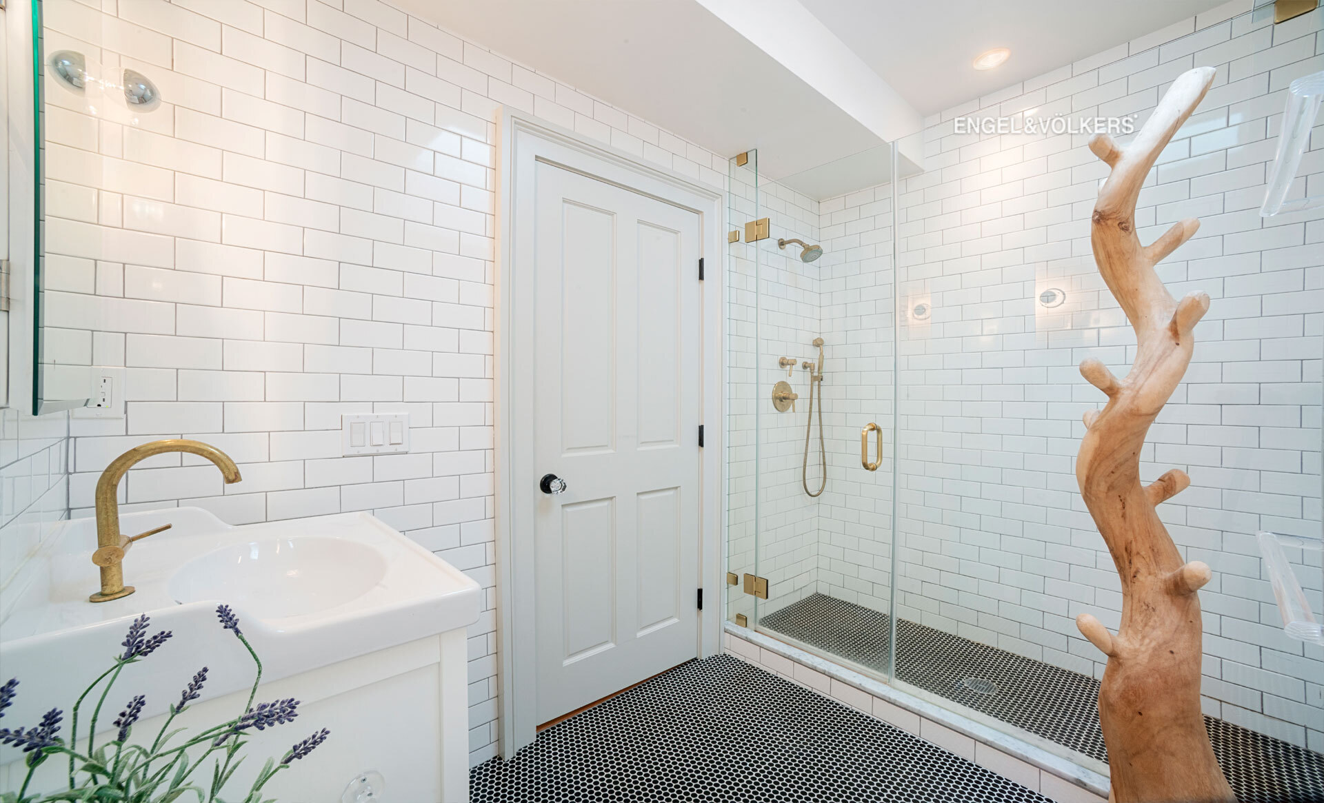 351 West 30th Street TH Chelsea New York NY 10001