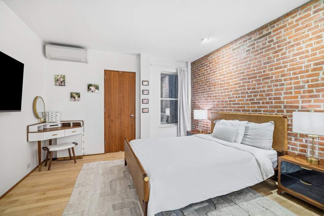 219 East 83rd Street Upper East Side New York NY 10028