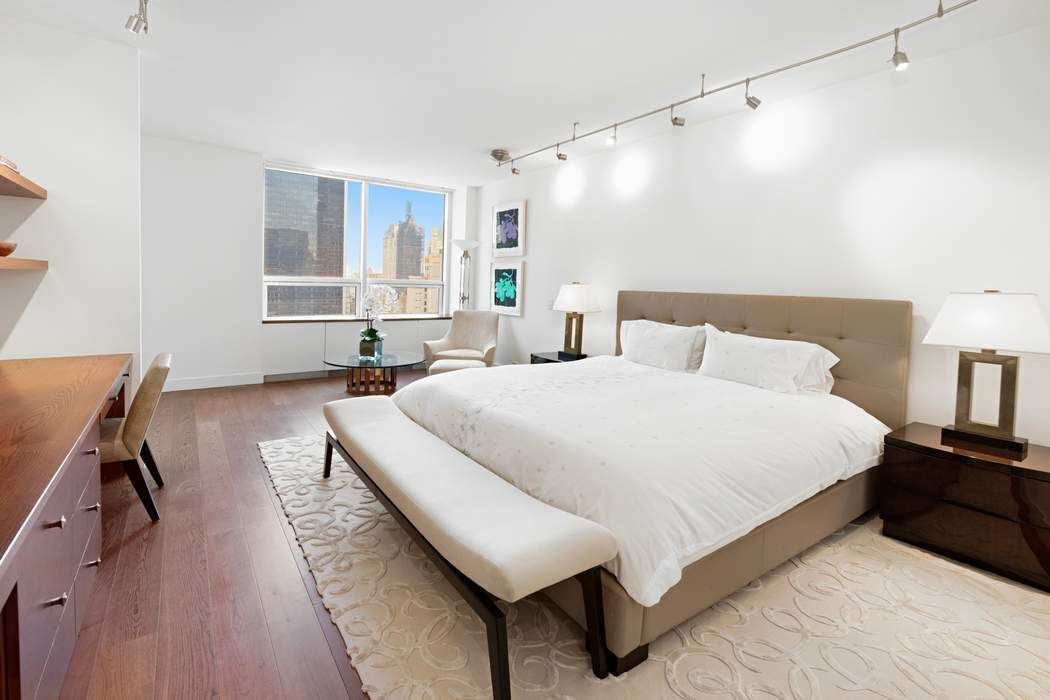 15 West 53rd Street 24F Midtown West New York NY 10019