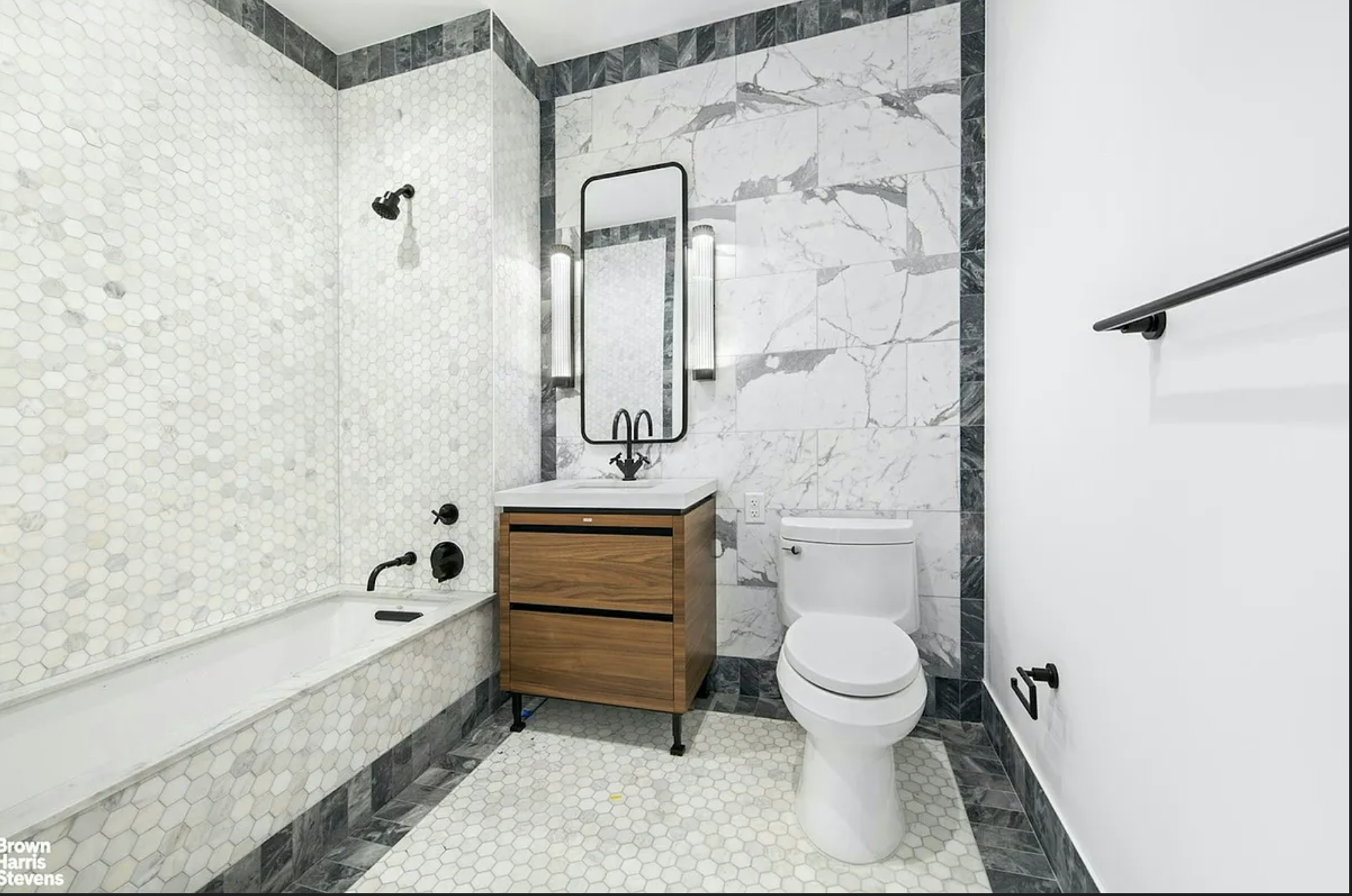 21 India Street 29B Greenpoint Brooklyn NY 11222