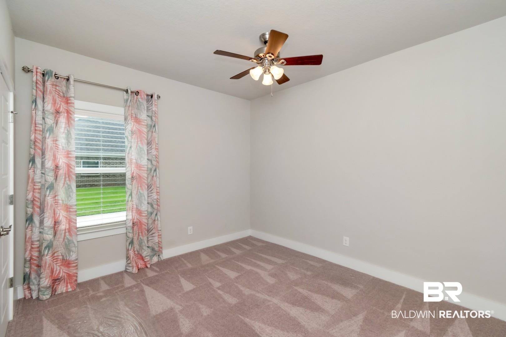 396008 | Photo 25