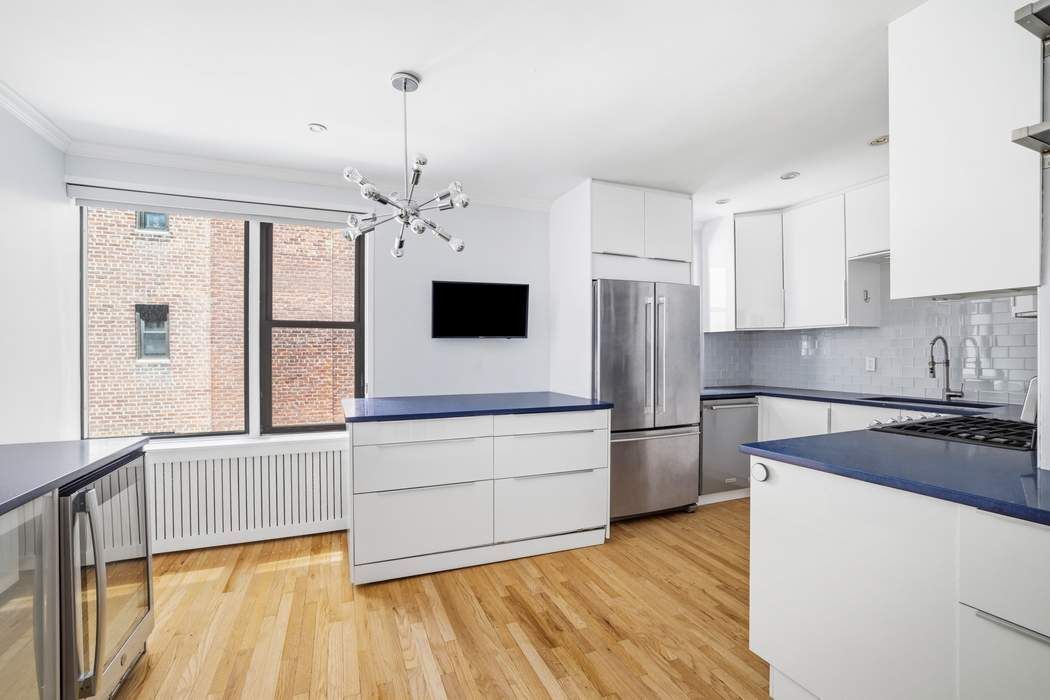 400 West 58th Street 3JK Clinton New York NY 10019
