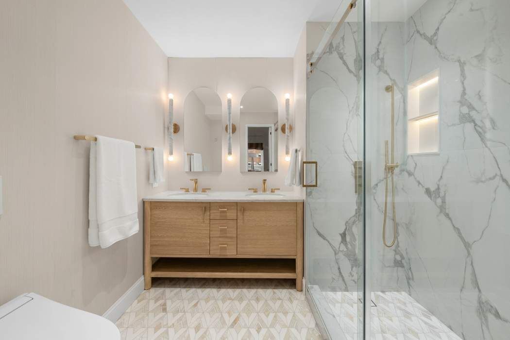 721 Fifth Avenue 33C Midtown East New York NY 10022
