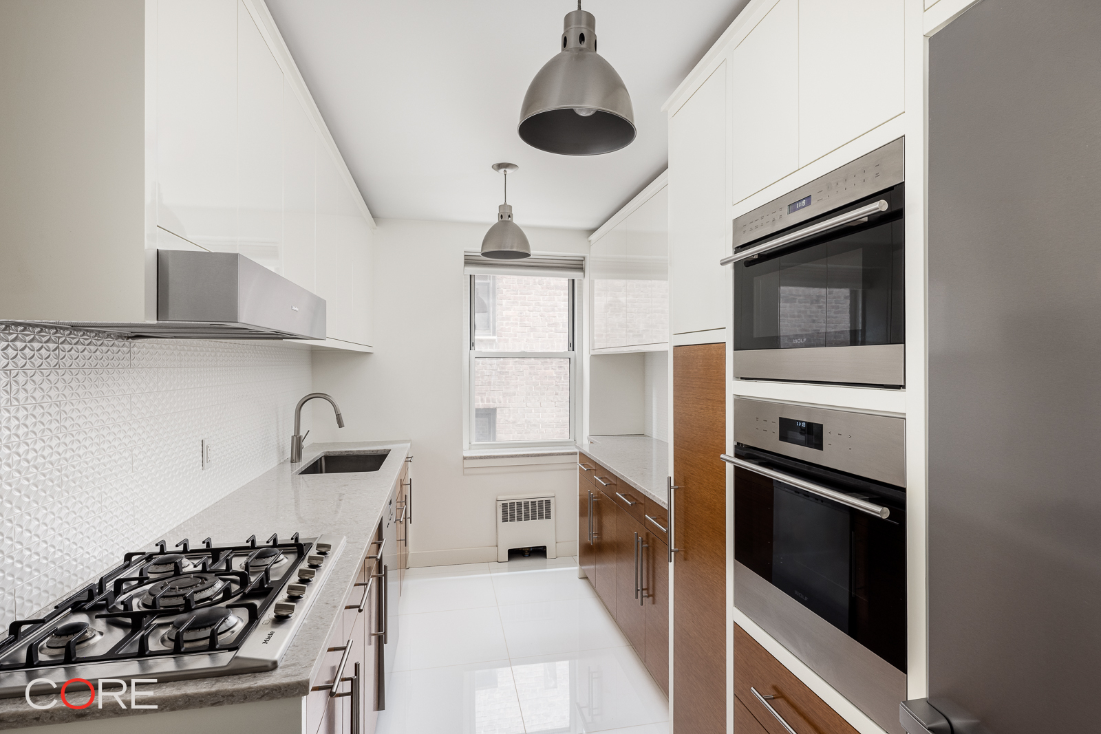 76-10 34th Avenue 3A Jackson Heights Queens NY 11372