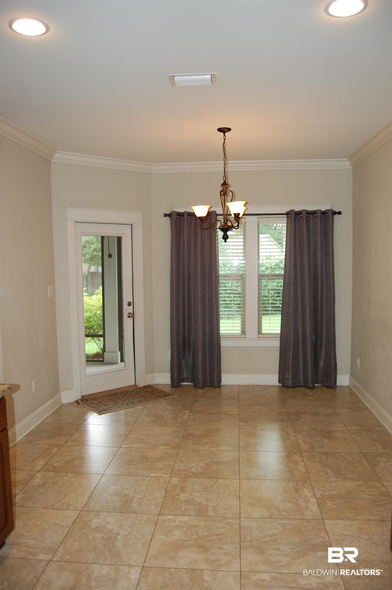 397738 | Photo 22