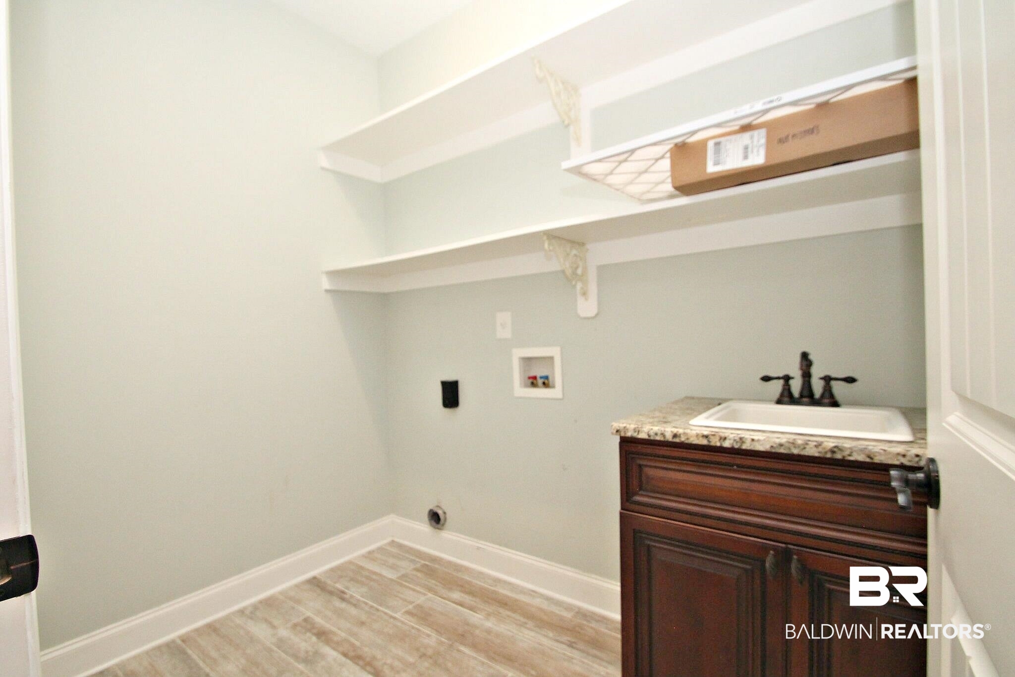 397748 | Photo 23