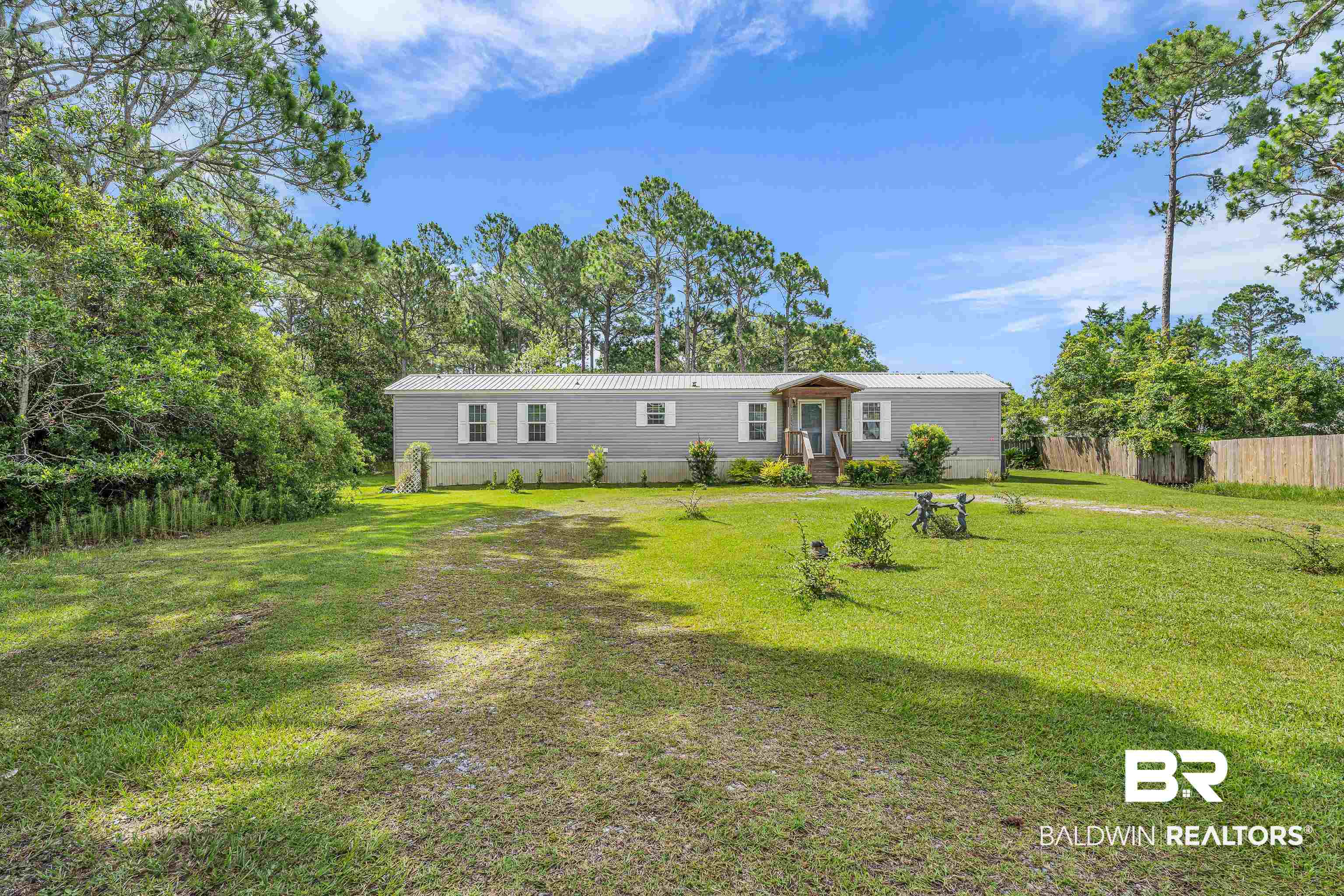 <p>Featured Listings&nbsp;</p>