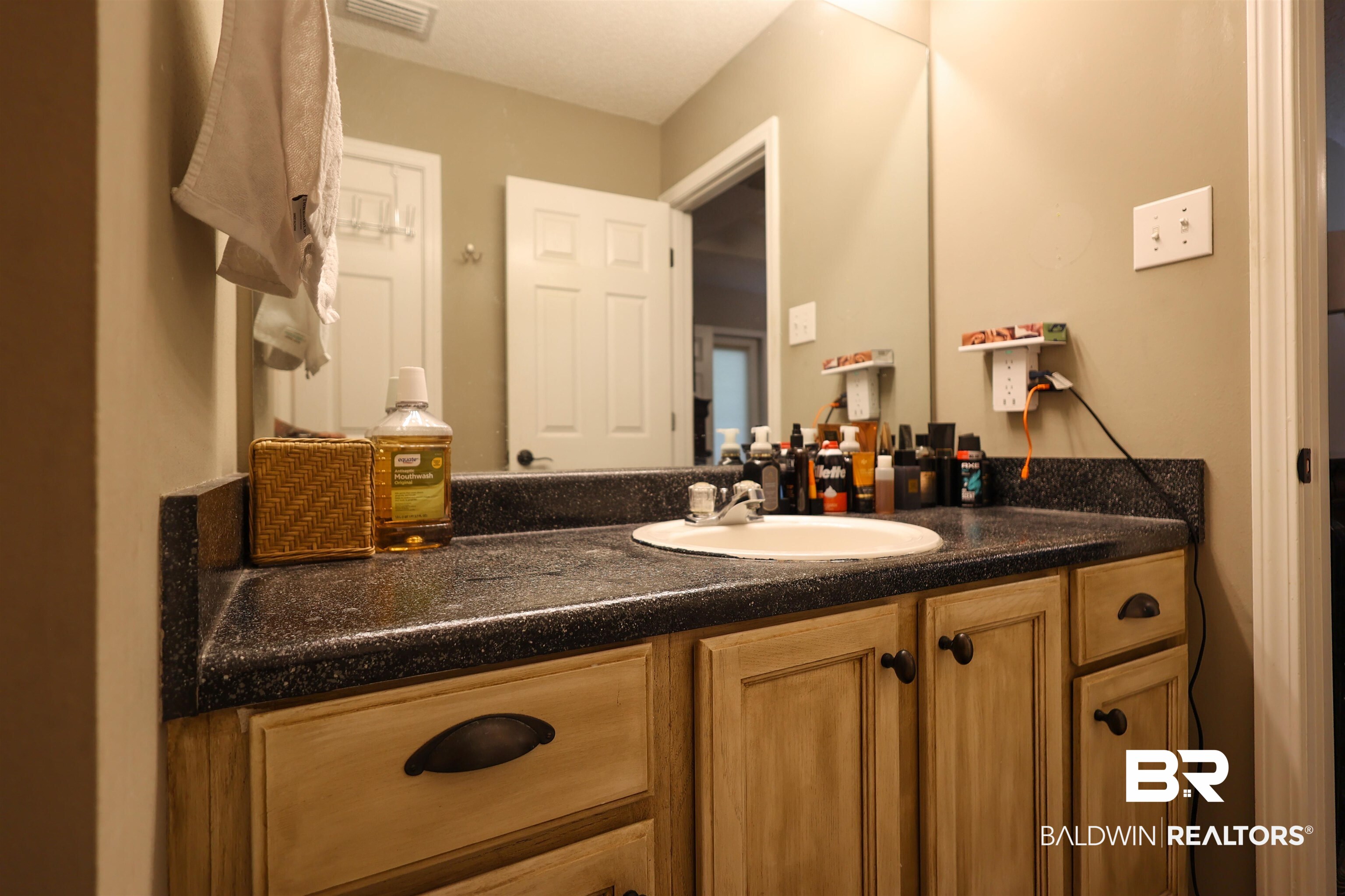 397857 | Photo 22