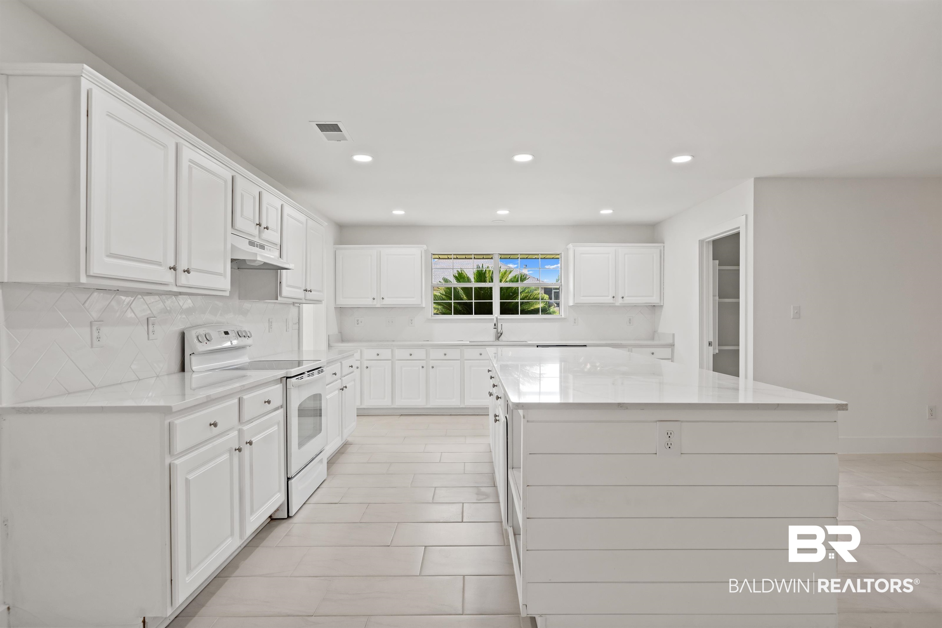 397858 | Photo 3