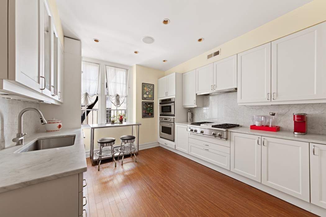 130 East 67th Street 5D Upper East Side New York NY 10065