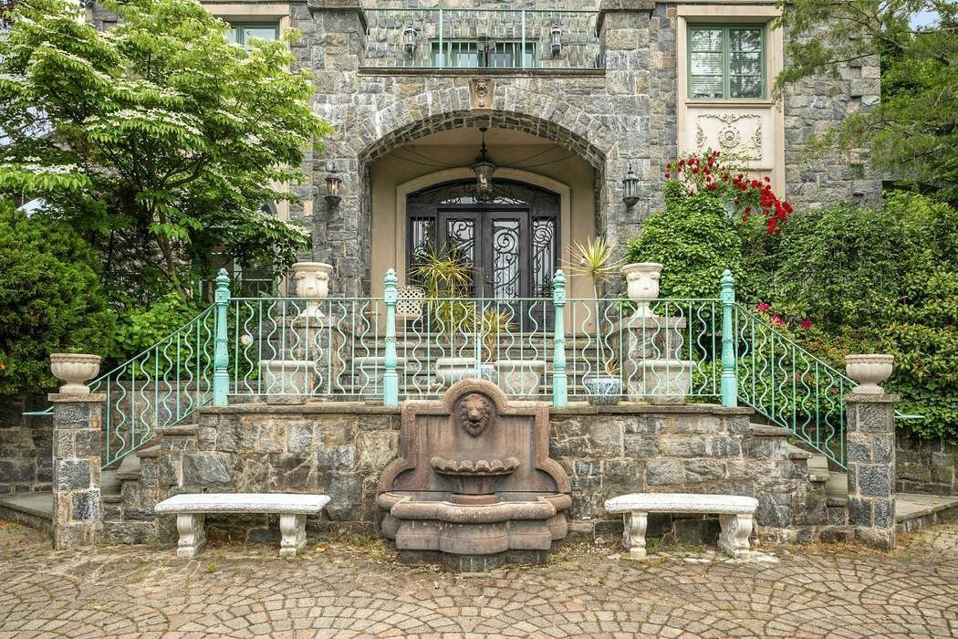 5440 Independence Avenue Riverdale Bronx NY 10471