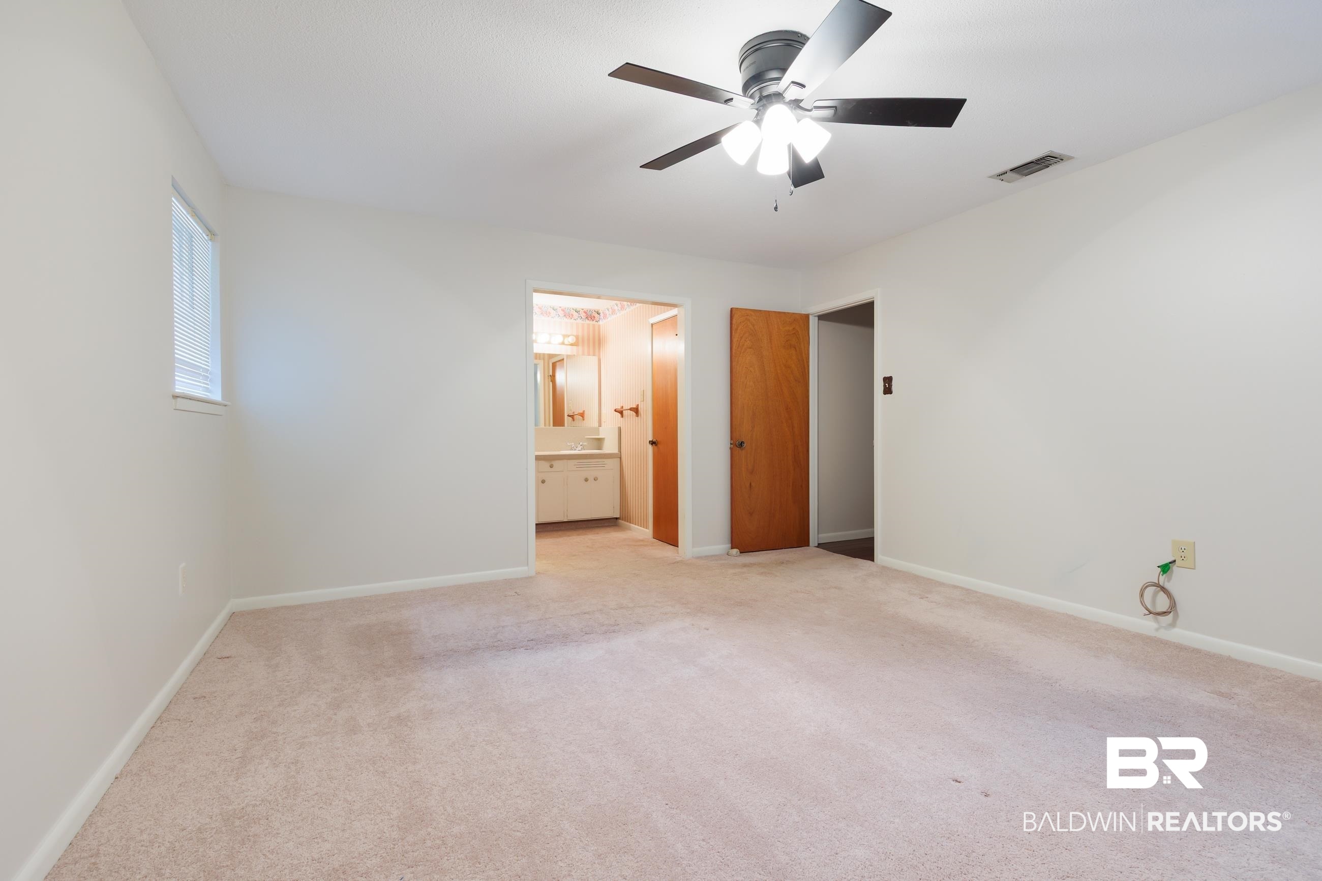 397900 | Photo 16