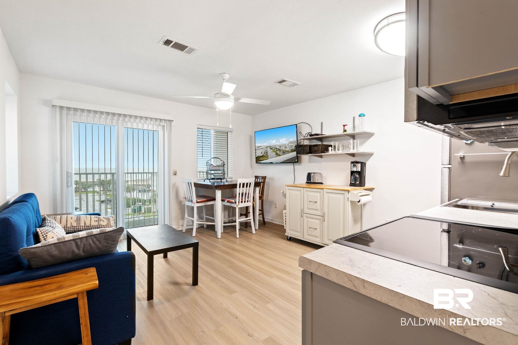 396375 | Photo 5