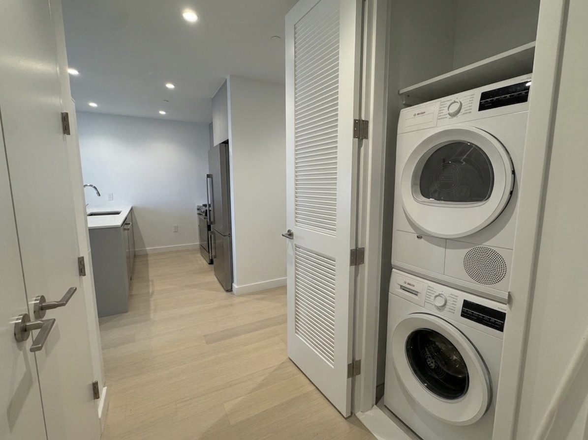 567 Fulton Street 8C Downtown Brooklyn NY 11201