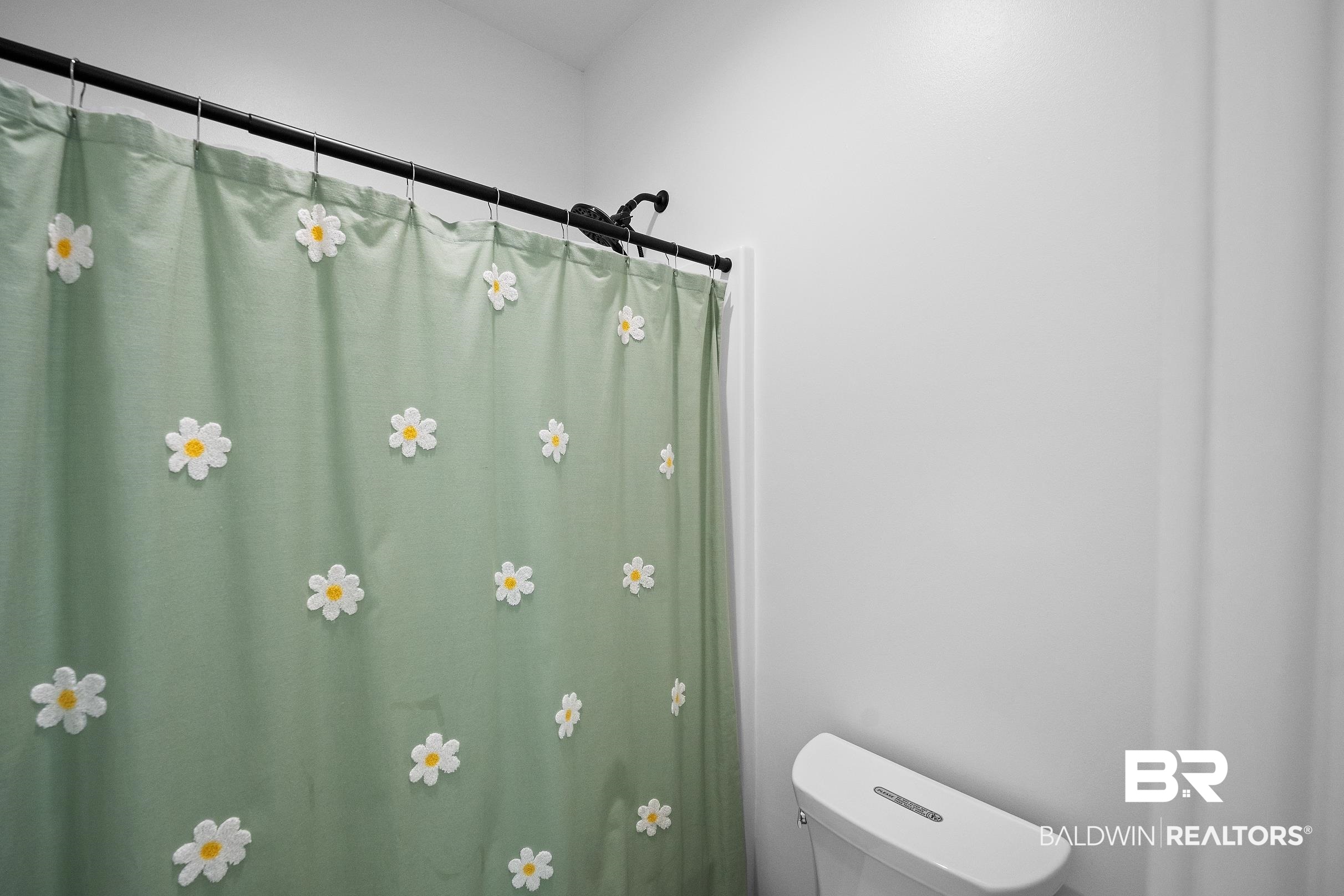 398039 | Photo 32