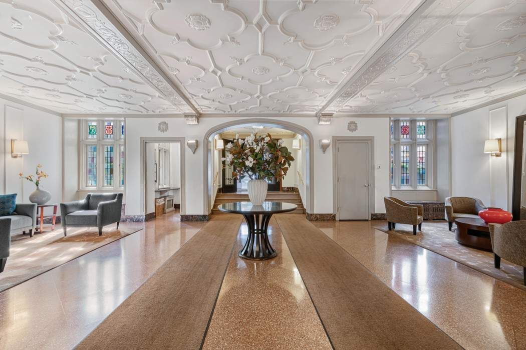 333 East 53rd Street 1F Sutton Place New York NY 10022