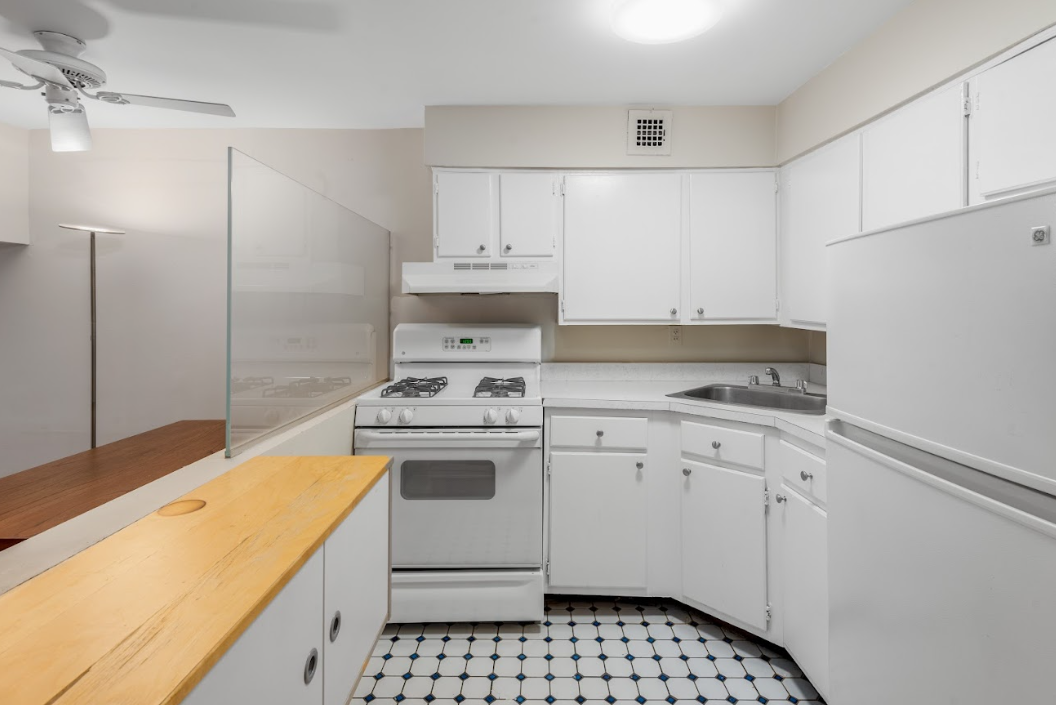 211 Thompson Street Greenwich Village New York NY 10012