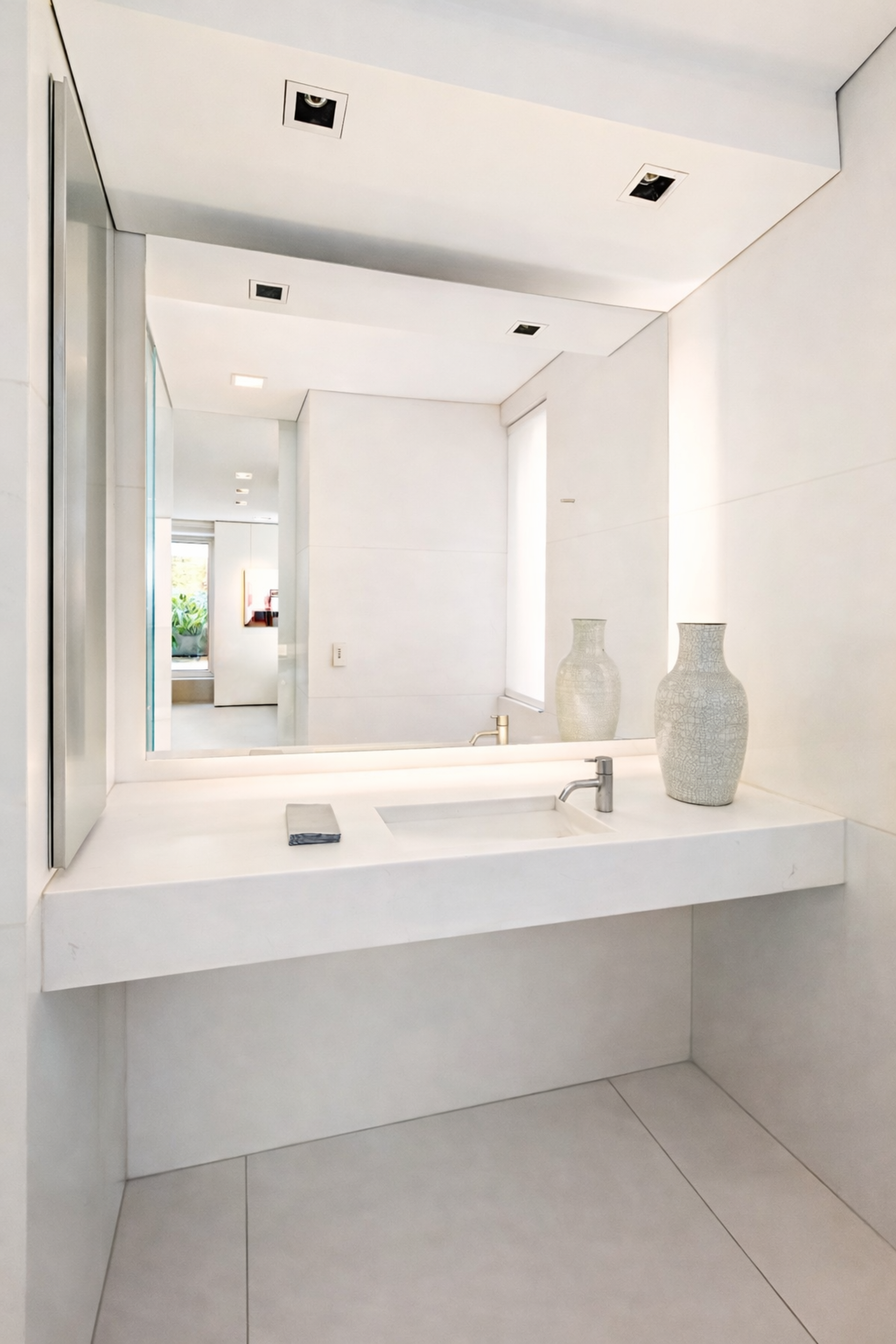 785 Park Avenue 17BC Upper East Side New York NY 10021