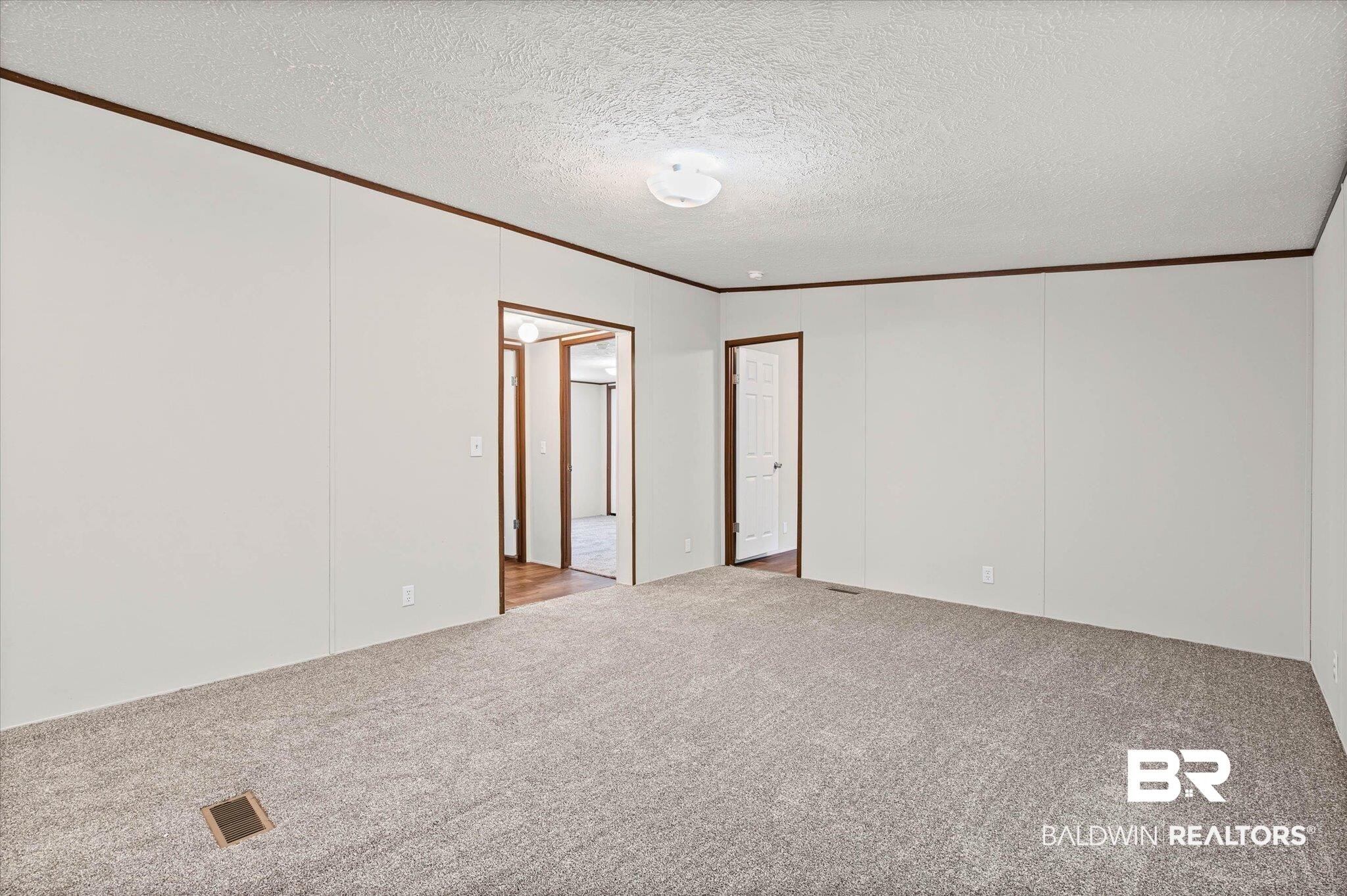 398093 | Photo 5