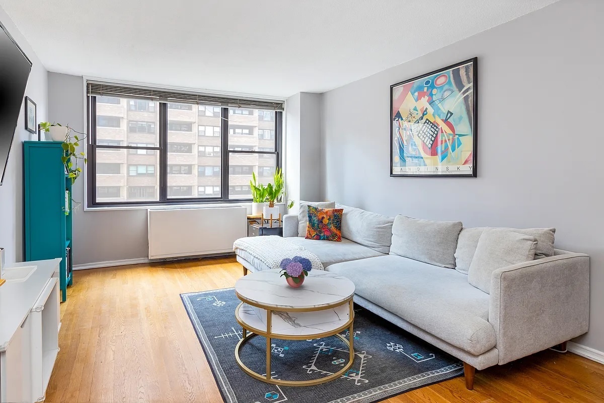 301 East 87th Street 8C Upper East Side New York NY 10128