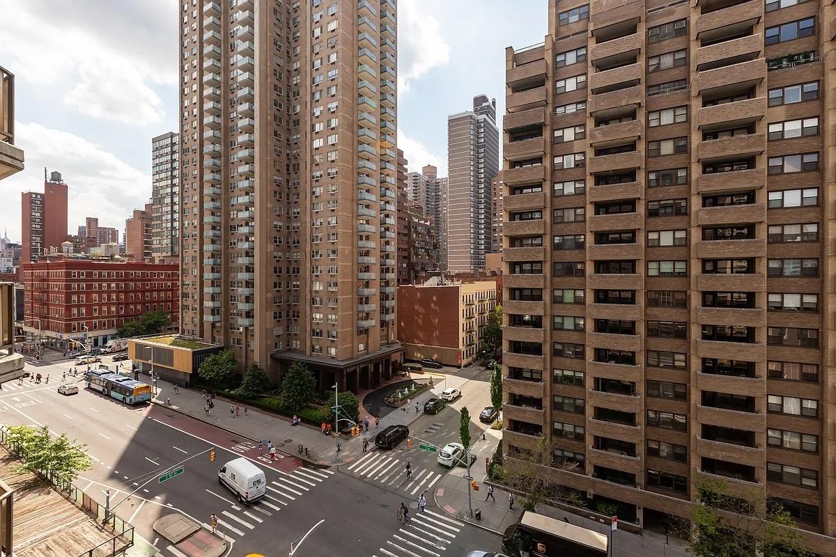 301 East 87th Street 8C Upper East Side New York NY 10128