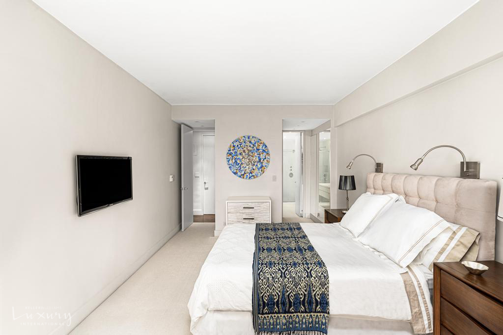 58 West 58th Street 19A Midtown West New York NY 10019