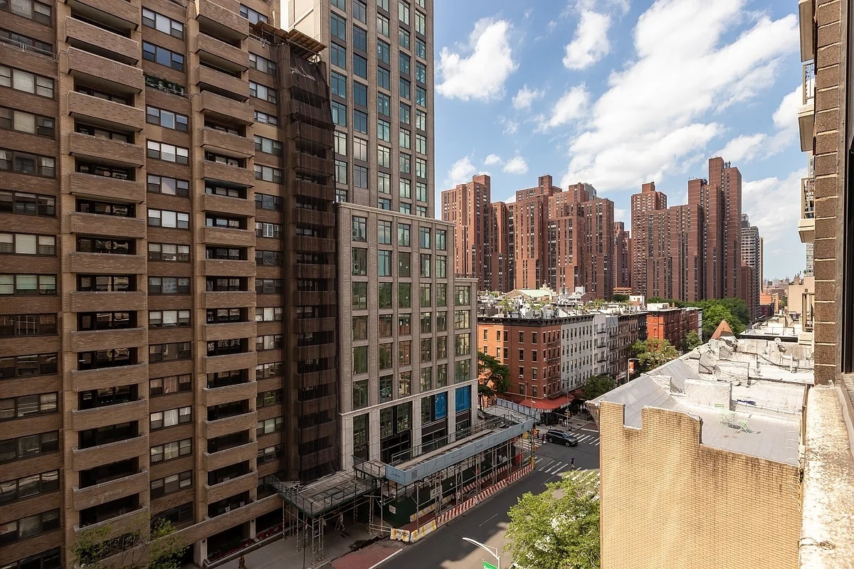 301 East 87th Street 8C Upper East Side New York NY 10128