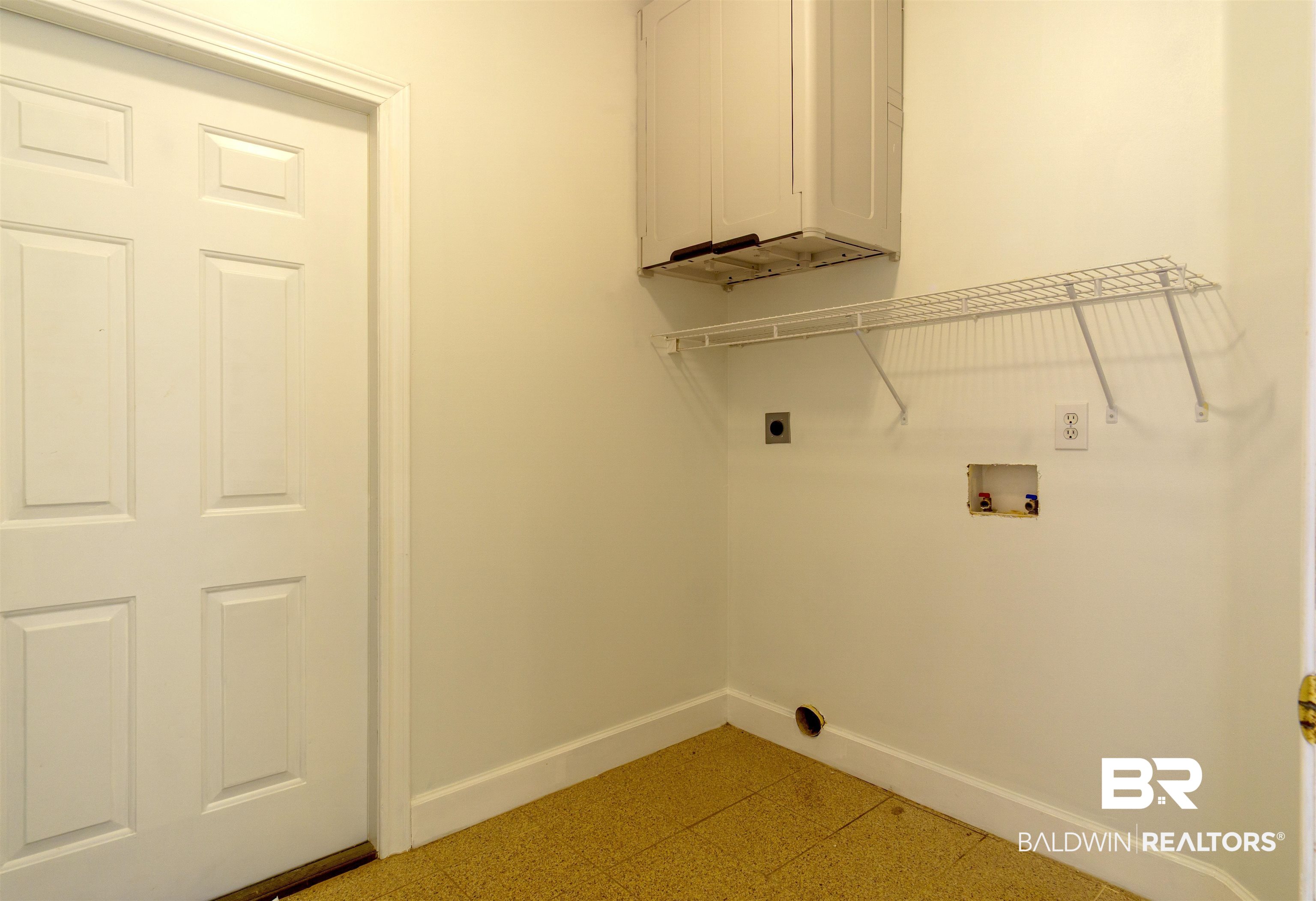 398225 | Photo 23