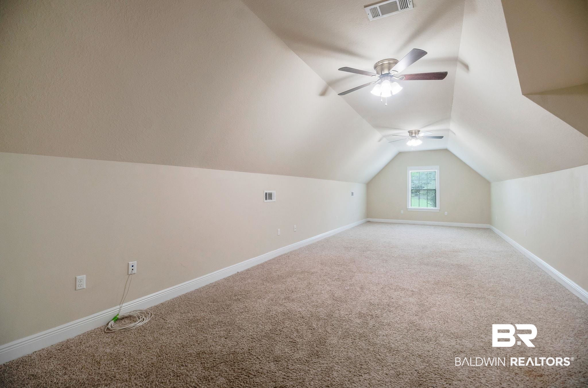 398060 | Photo 25
