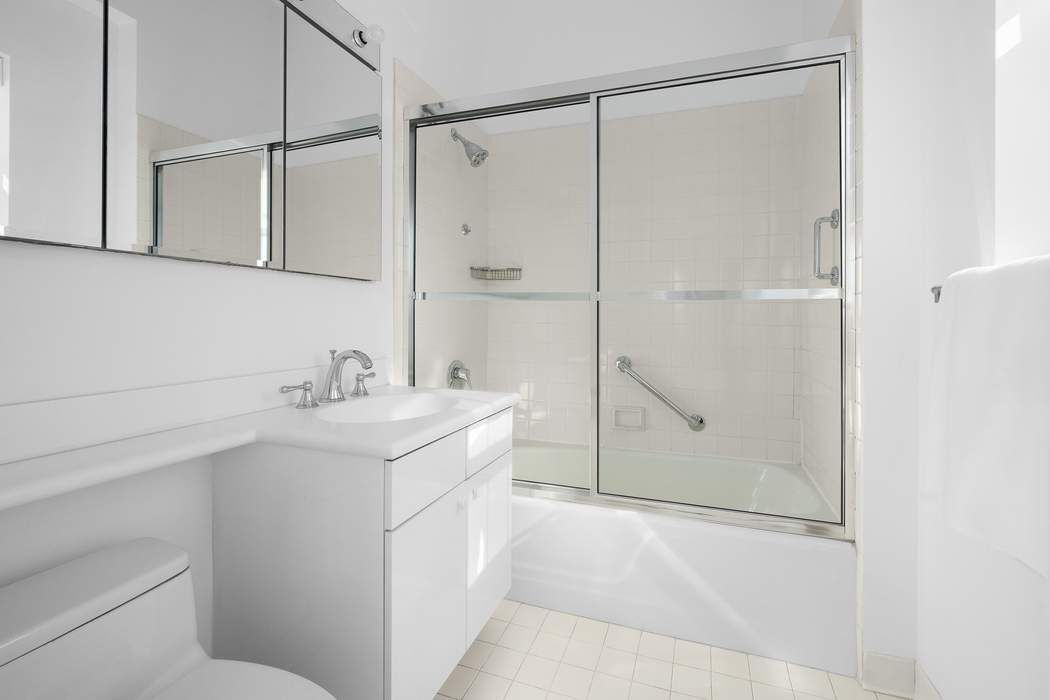 650 Park Avenue Upper East Side New York NY 10065