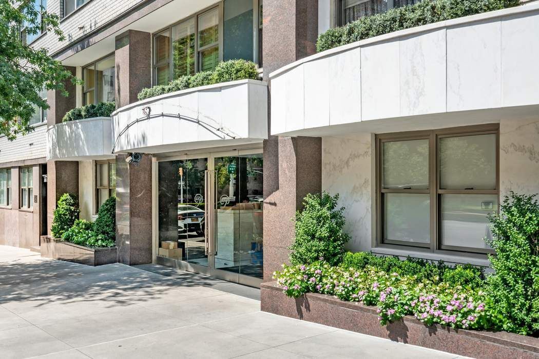 650 Park Avenue Upper East Side New York NY 10065