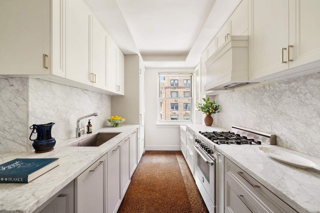 350 East 57th Street Sutton Place New York NY 10022